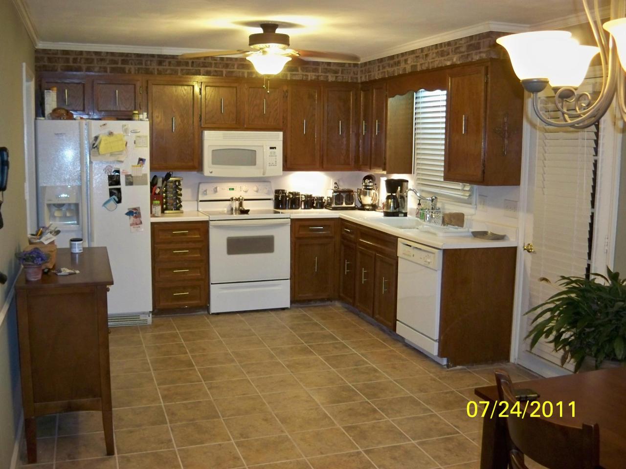 1138 Mountain Pass Road Blue Ridge, VA 24064 - Photo 4 of 46 Updated kitchen