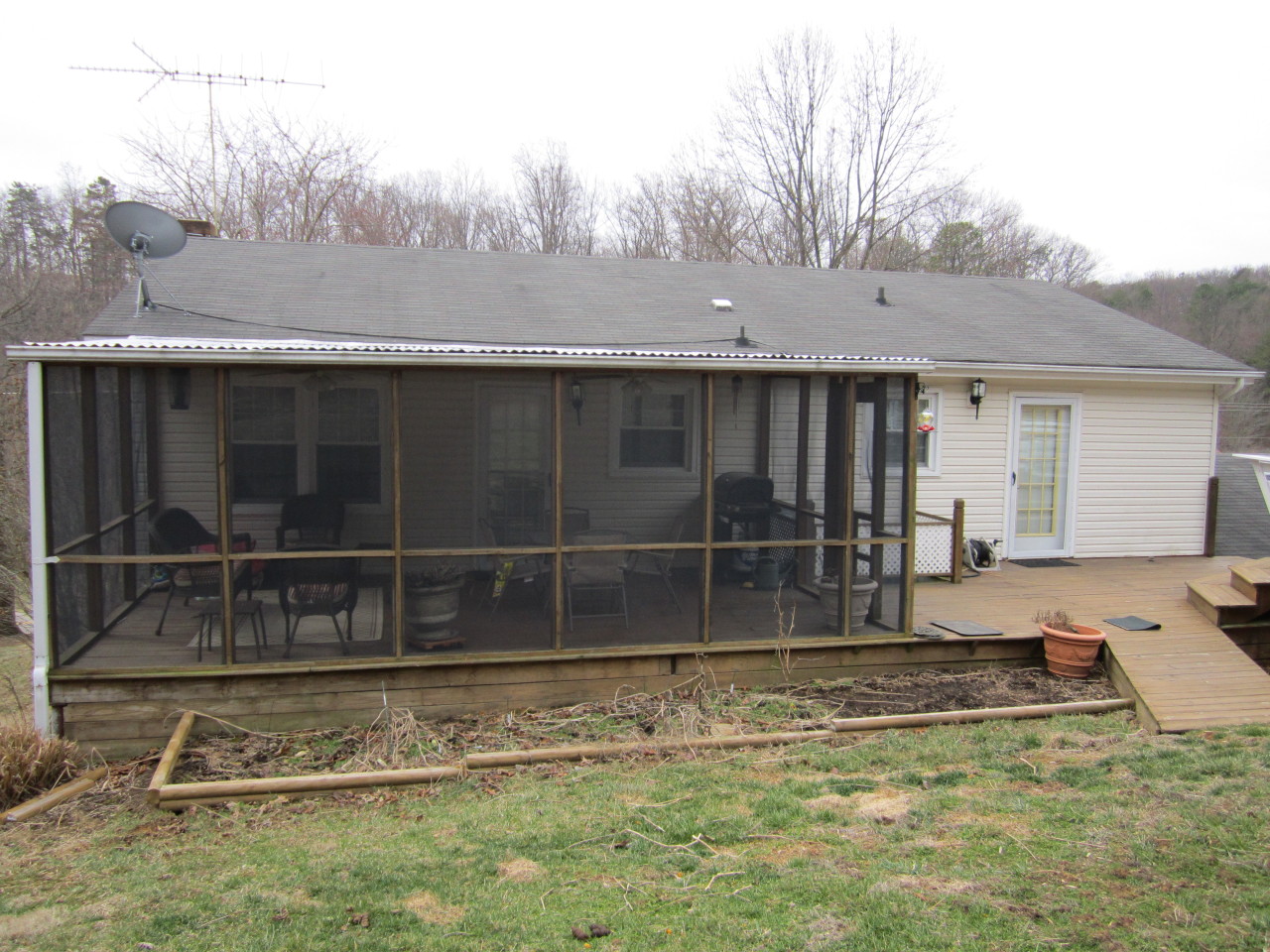 1138 Mountain Pass Road Blue Ridge, VA 24064 - Photo 35 of 46 screened porch