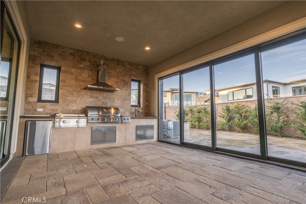 11710 North Manchester Way Porter Ranch, CA 91326 - Photo 16 of 44