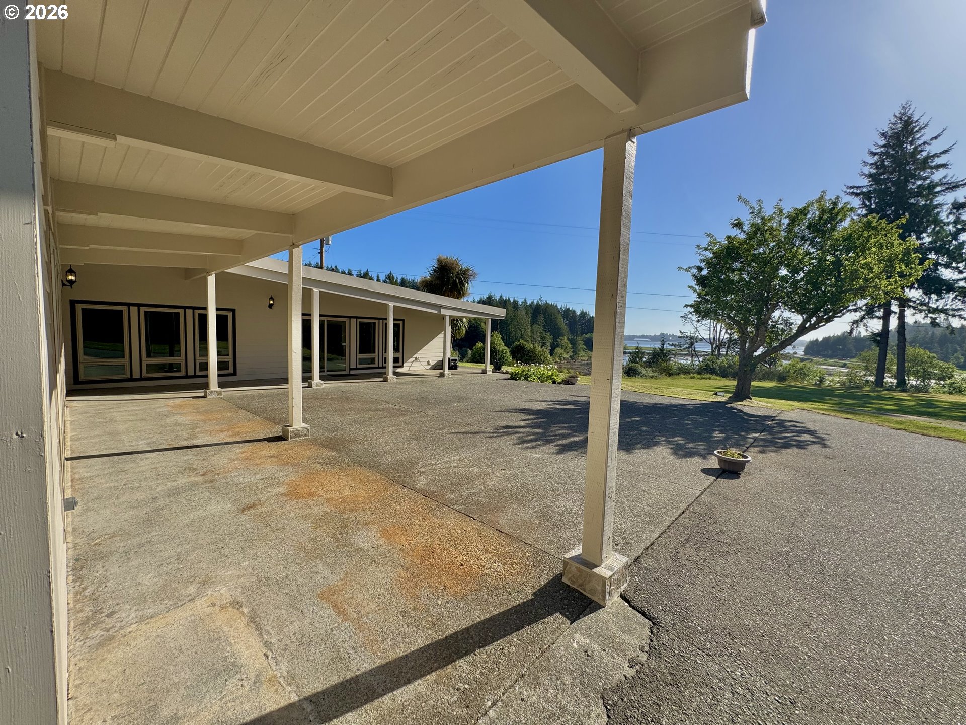 94475 Golf Course Lane North Bend, OR 97459 - Photo 28 of 47