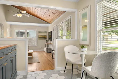 $490,000 | 5517 Avenue G, Unit A, Austin, TX 78751