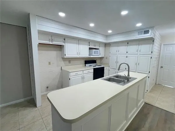 $217,500 | 18 Jacqueline Court, Mandeville, LA 70471