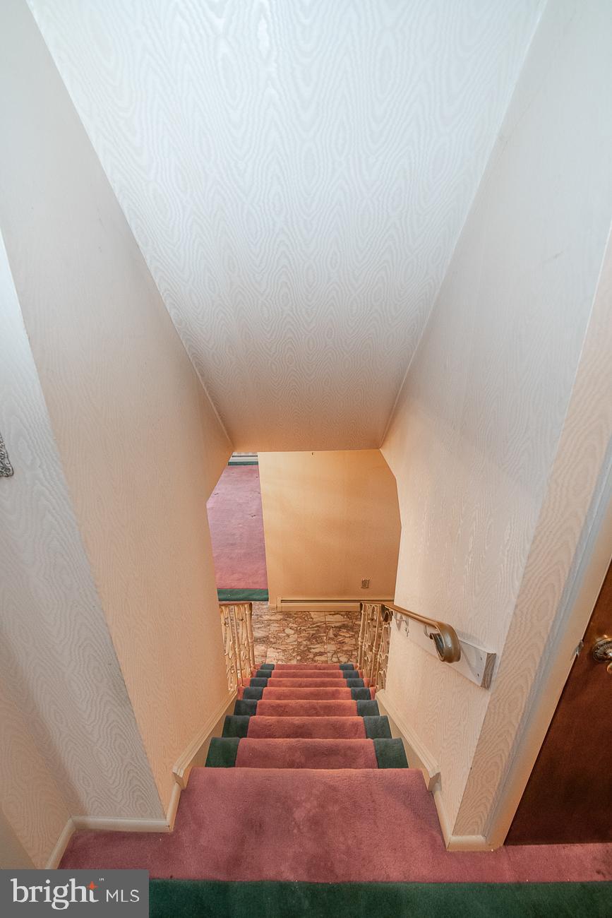 1014 Edwards Drive Springfield, PA 19064 - Photo 14 of 47