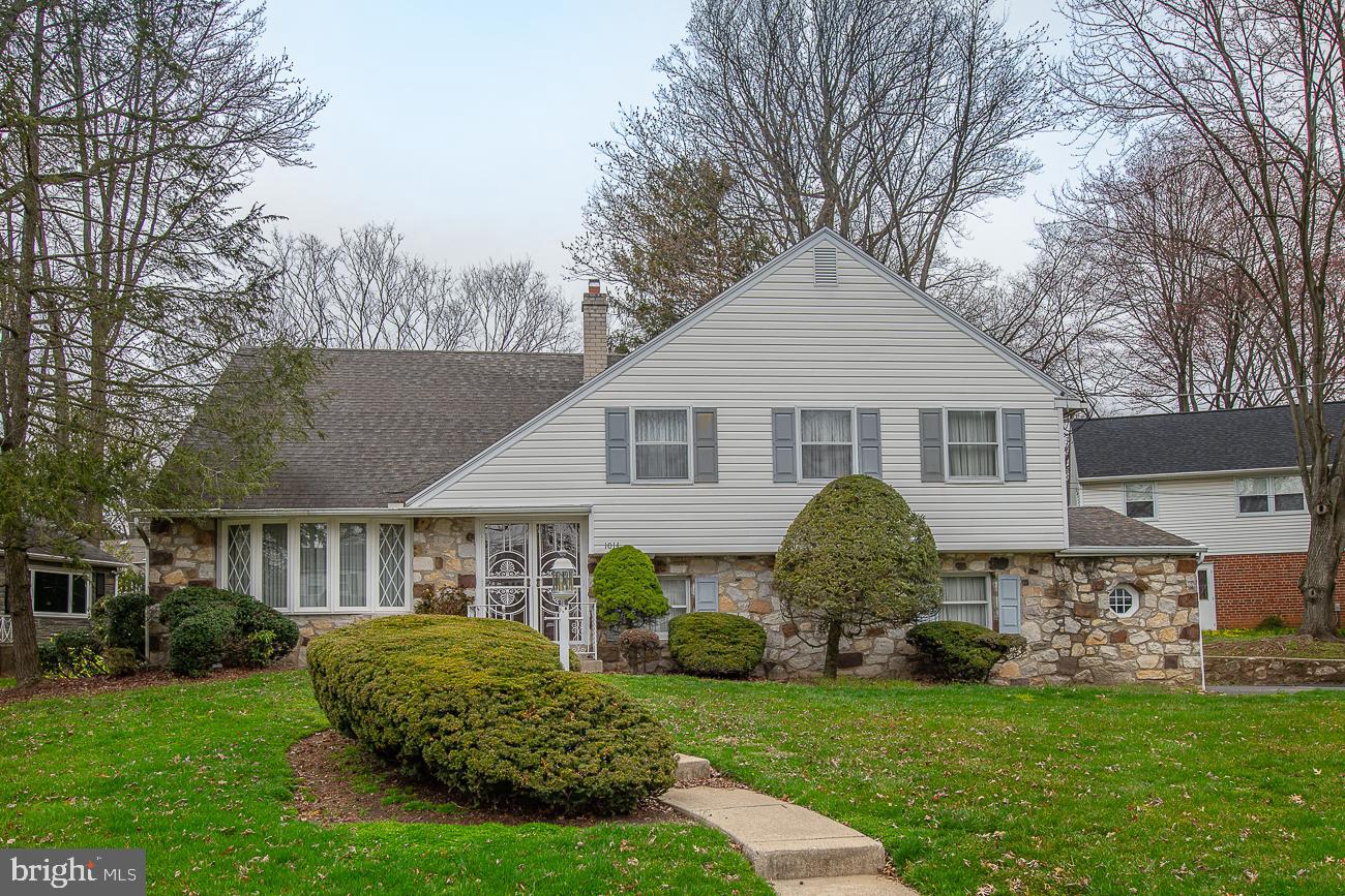 1014 Edwards Drive Springfield, PA 19064 - Photo 3 of 47
