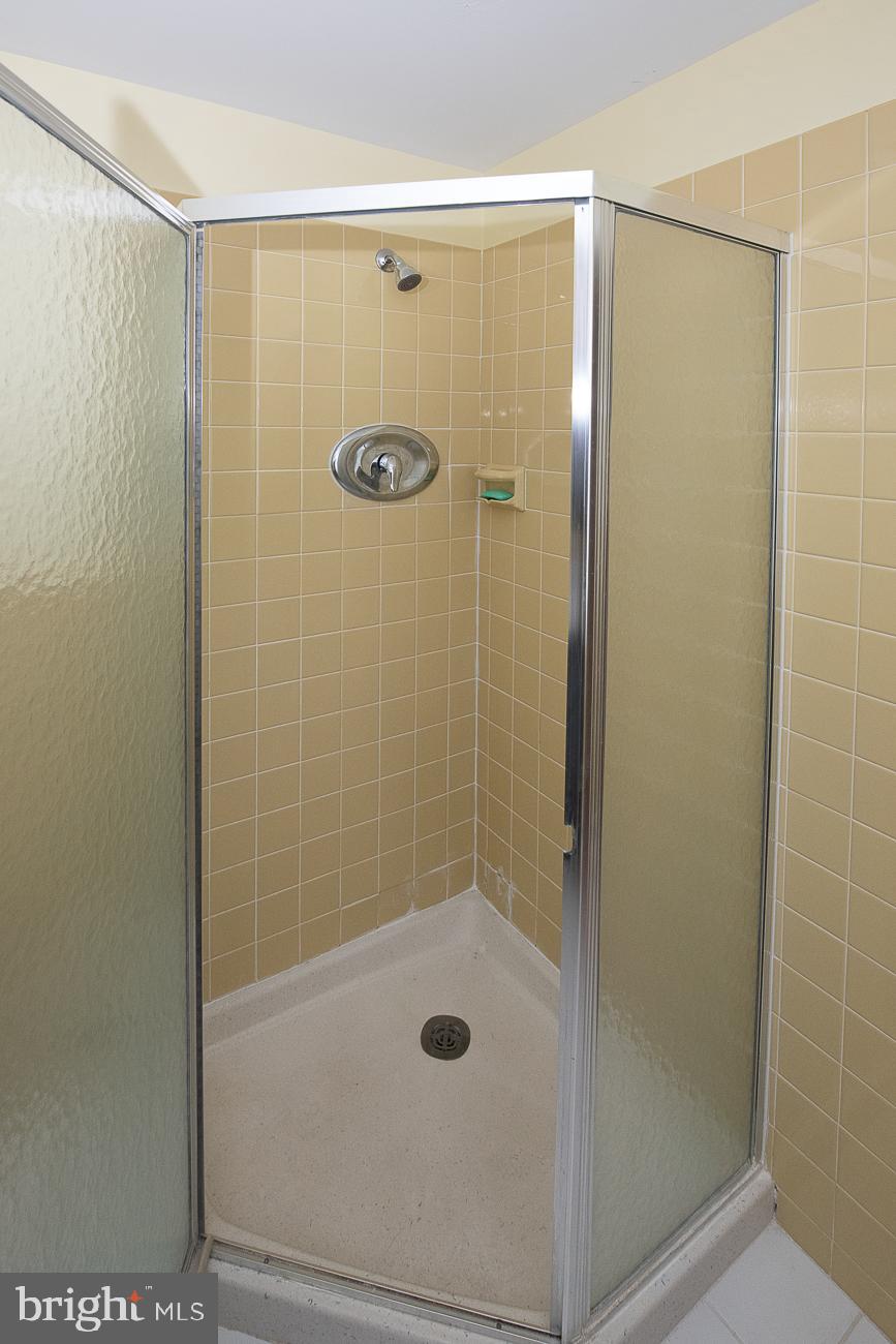 1014 Edwards Drive Springfield, PA 19064 - Photo 22 of 47