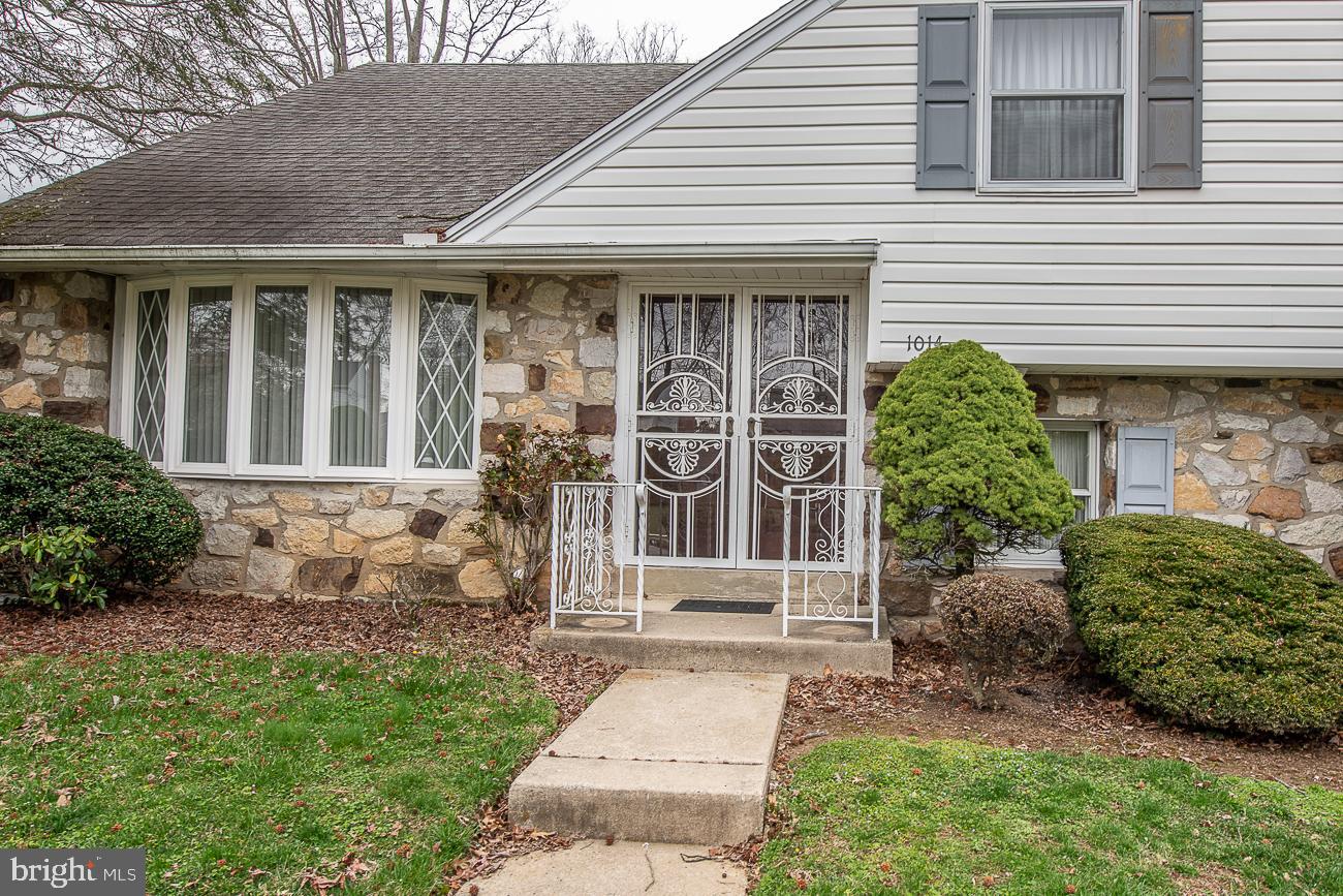1014 Edwards Drive Springfield, PA 19064 - Photo 5 of 47