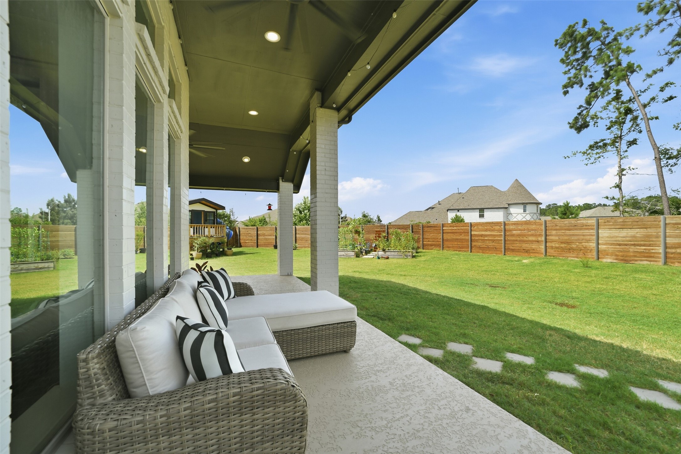 17801 Parnassum Path Conroe, TX 77302 - Photo 31 of 41 Over a 1/4 of an acre , back yard