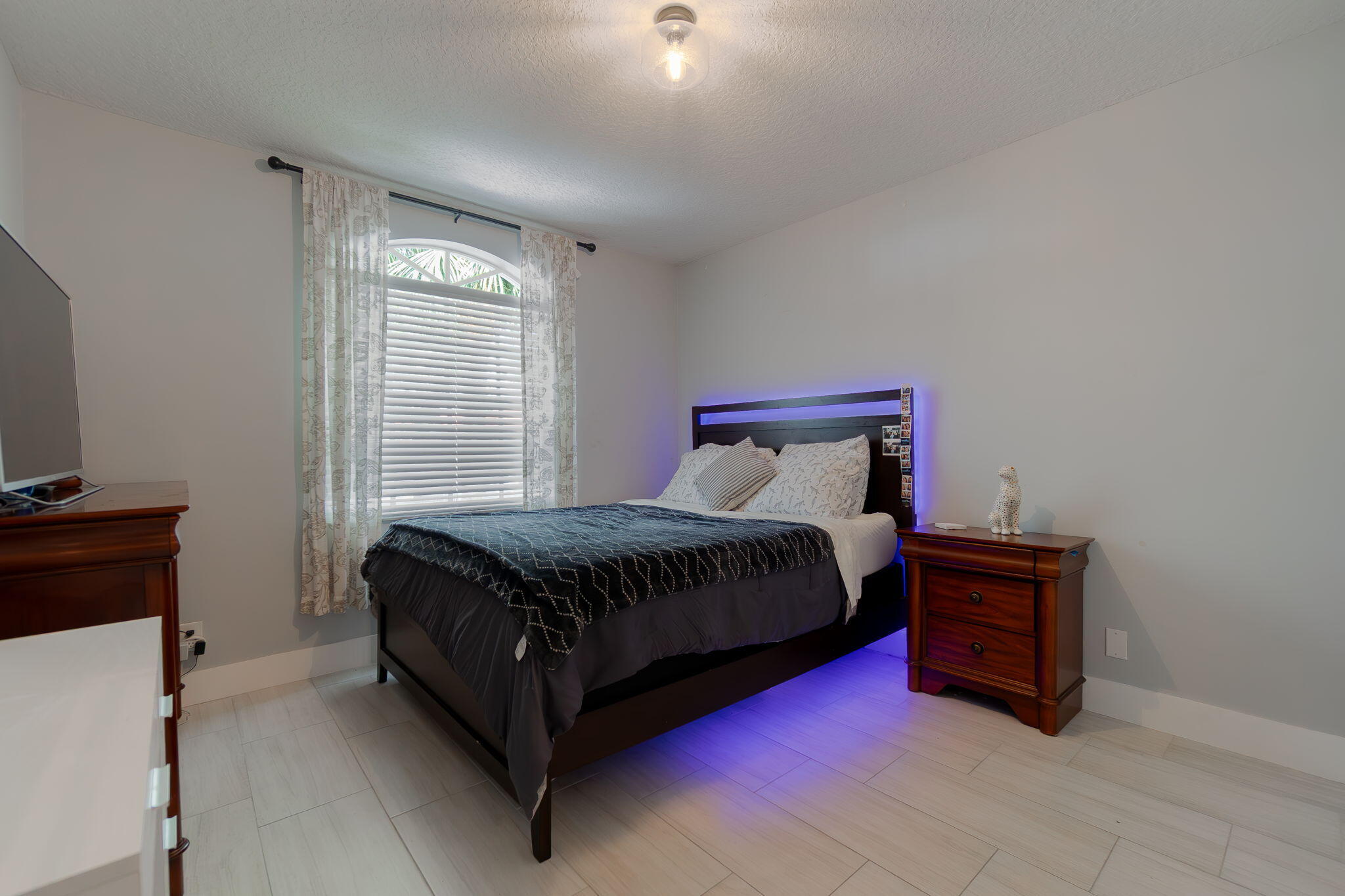 18404 Vía Di Regina Boca Raton, FL 33496 - Photo 10 of 47 10-web-or-mls-DSC05125