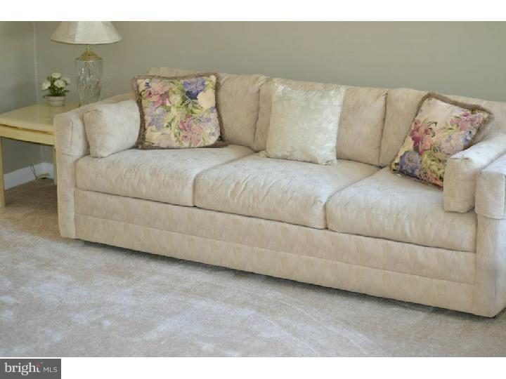2722 East Country Club Road Philadelphia, PA 19131 - Photo 5 of 12 Gallery Image 5