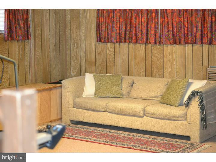 2722 East Country Club Road Philadelphia, PA 19131 - Photo 10 of 12 Gallery Image 10