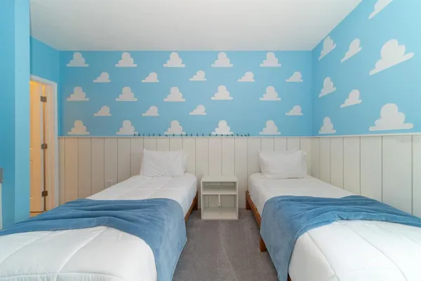 $939,000 | 10364 Ebb Tide Lane, Orlando, FL 32821