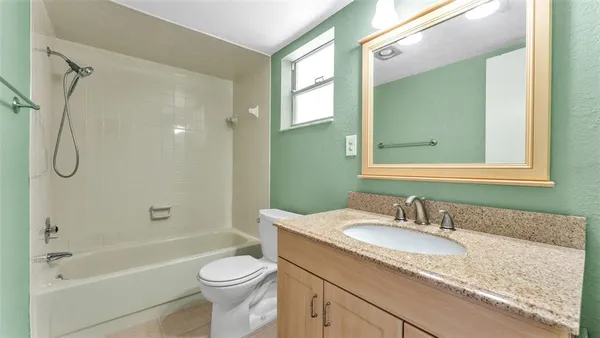 $2,100 | 553 Villa Vista Boulevard, Lakeland, FL 33813