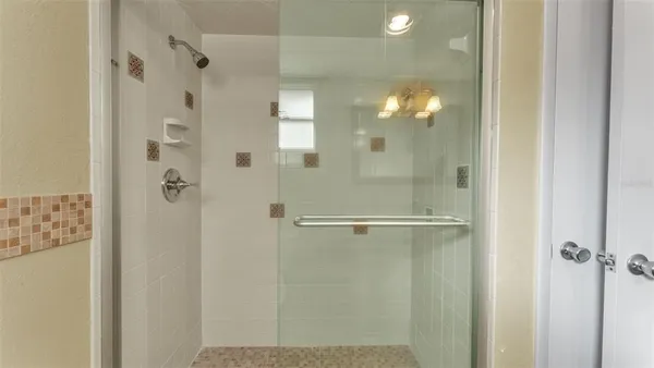 $2,100 | 553 Villa Vista Boulevard, Lakeland, FL 33813