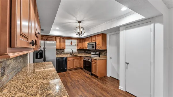 $2,100 | 553 Villa Vista Boulevard, Lakeland, FL 33813