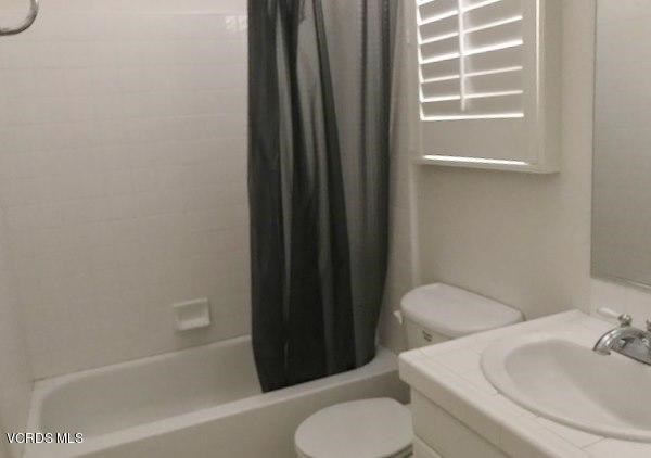 149 Laurel Ridge Drive Simi Valley, CA 93065 - Photo 11 of 28 bath full down