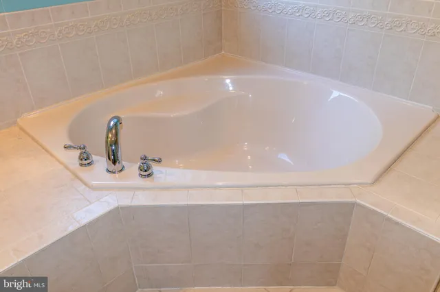 $439,000 | 43 Chickadee Way, Hamilton, NJ 08690