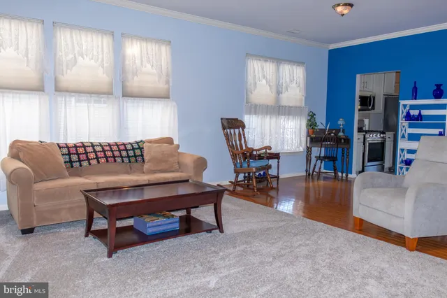 $439,000 | 43 Chickadee Way, Hamilton, NJ 08690