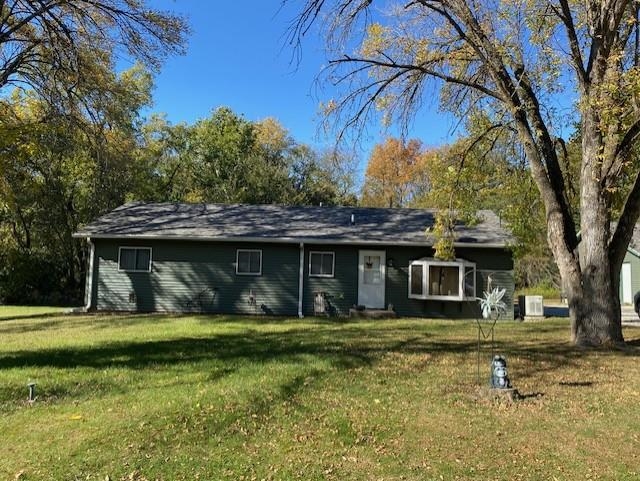 7 Clearwater Point Putnam, IL 61560 - Photo 21 of 21 a view of a house with a yard