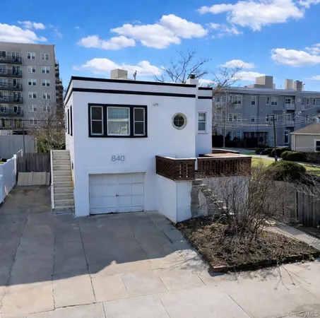 $4,000 | 840 East Broadway, Unit LOWR, Long Beach, NY 11561