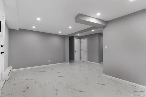 $4,000 | 840 East Broadway, Unit LOWR, Long Beach, NY 11561