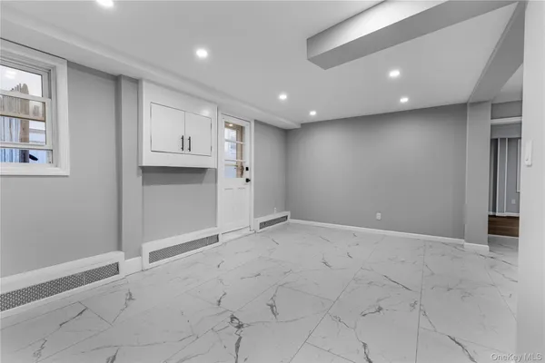 $4,000 | 840 East Broadway, Unit LOWR, Long Beach, NY 11561