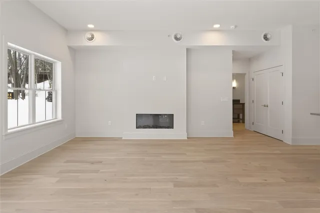 $550,000 | 640 Jefferson Avenue, Unit H2, Perinton, NY 14450