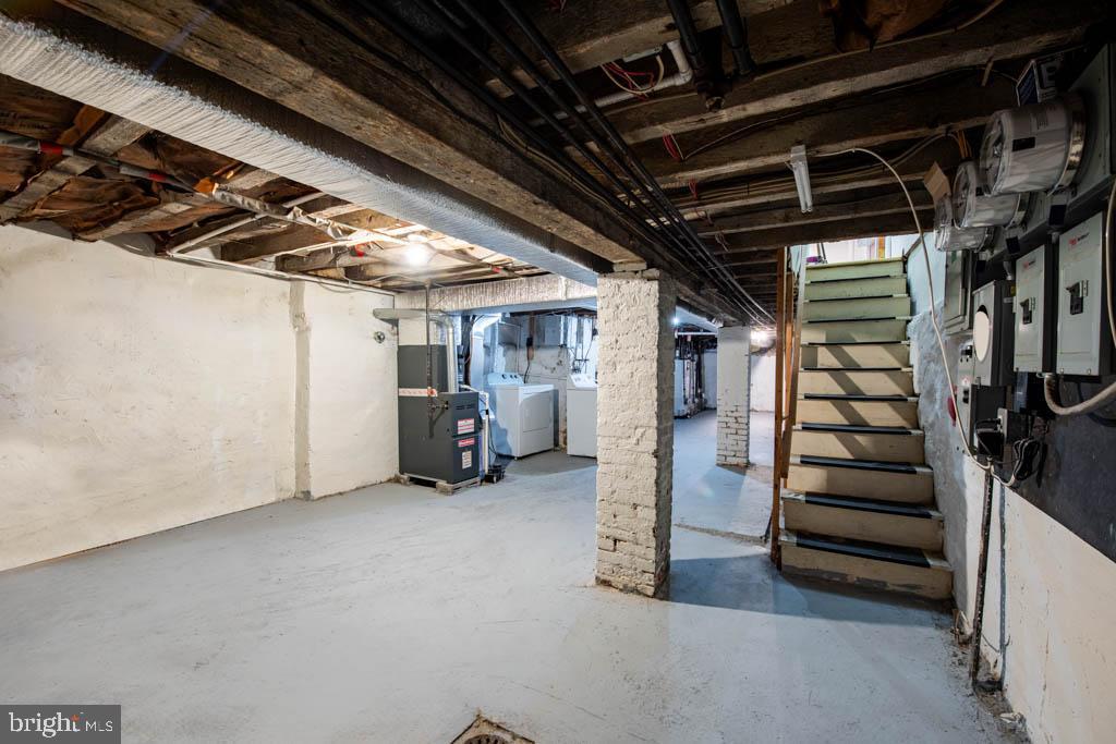 545 Christian Street, Unit 2 Philadelphia, PA 19147 - Photo 20 of 30 a view of an empty room with stairs