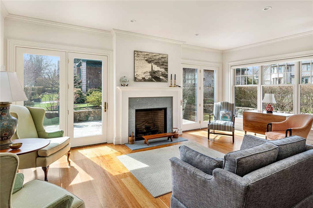 29 Prairie Avenue, Unit 9 Newport, RI 02840 - Photo 12 of 49