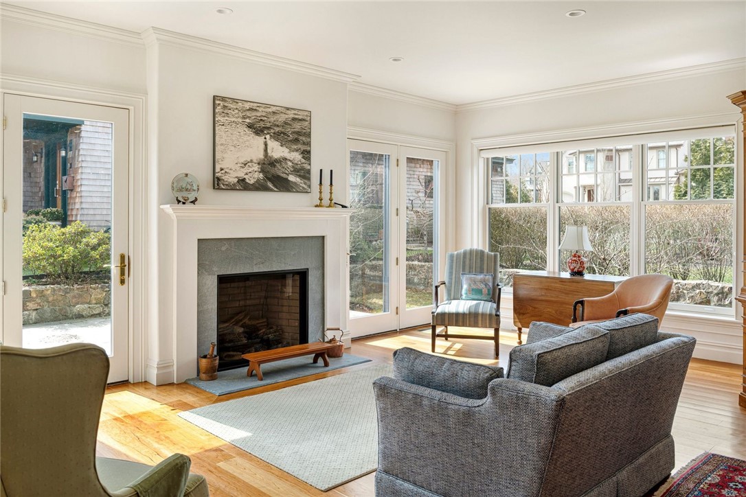 29 Prairie Avenue, Unit 9 Newport, RI 02840 - Photo 13 of 49