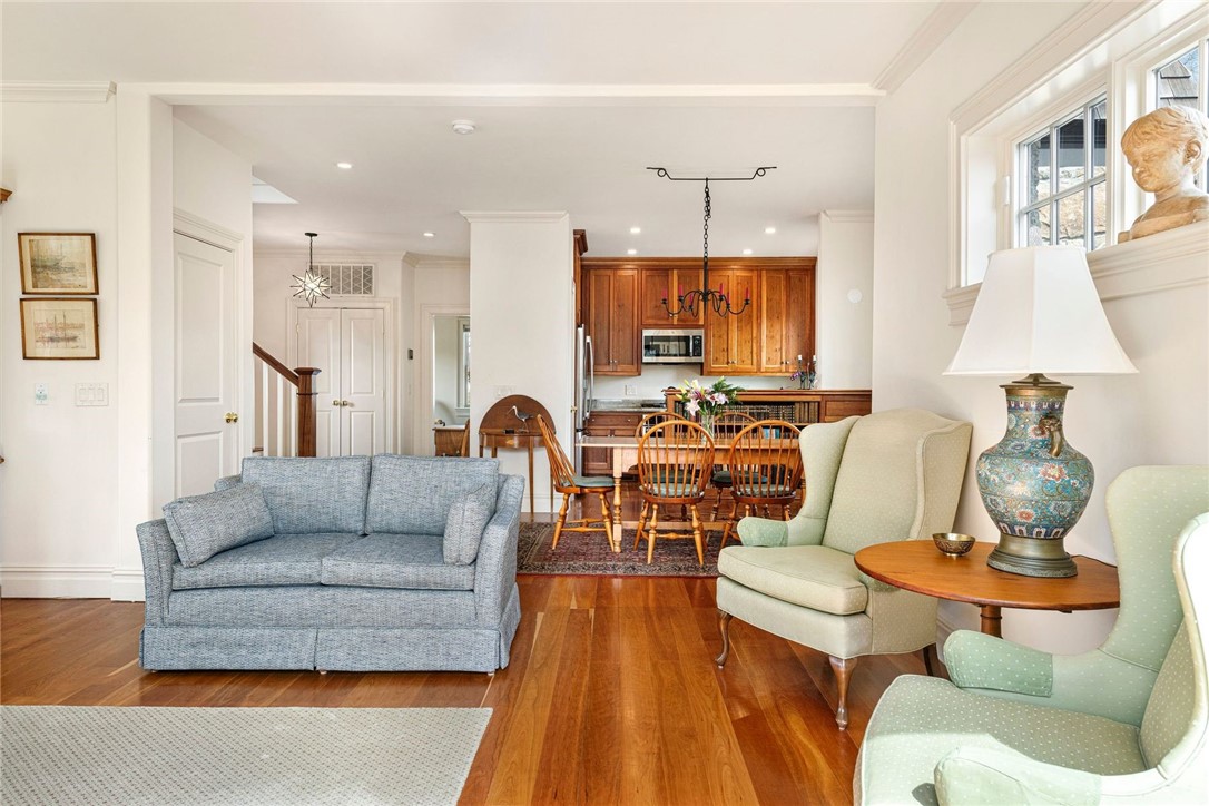 29 Prairie Avenue, Unit 9 Newport, RI 02840 - Photo 15 of 49
