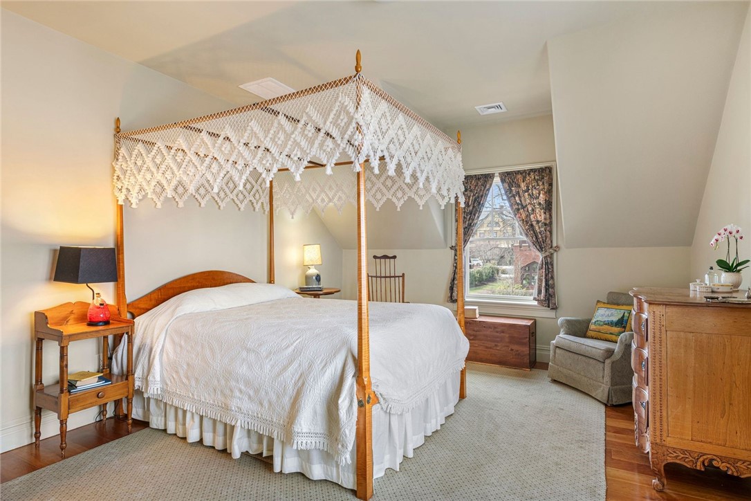 29 Prairie Avenue, Unit 9 Newport, RI 02840 - Photo 38 of 49