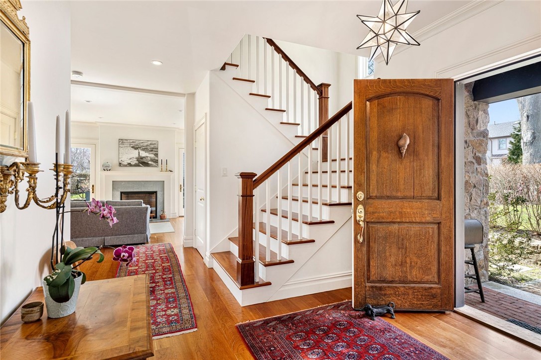 29 Prairie Avenue, Unit 9 Newport, RI 02840 - Photo 9 of 49
