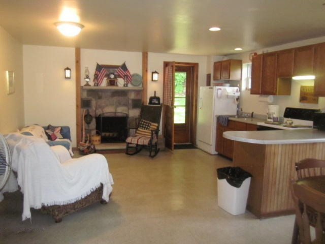 5607 Saggio Road Hastings, MI 49058 - Photo 12 of 25 001