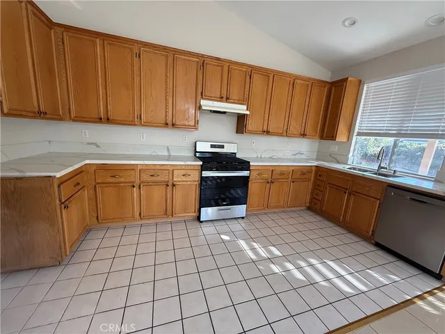 $3,800 | 1580 Manor Lane, Glendora, CA 91741