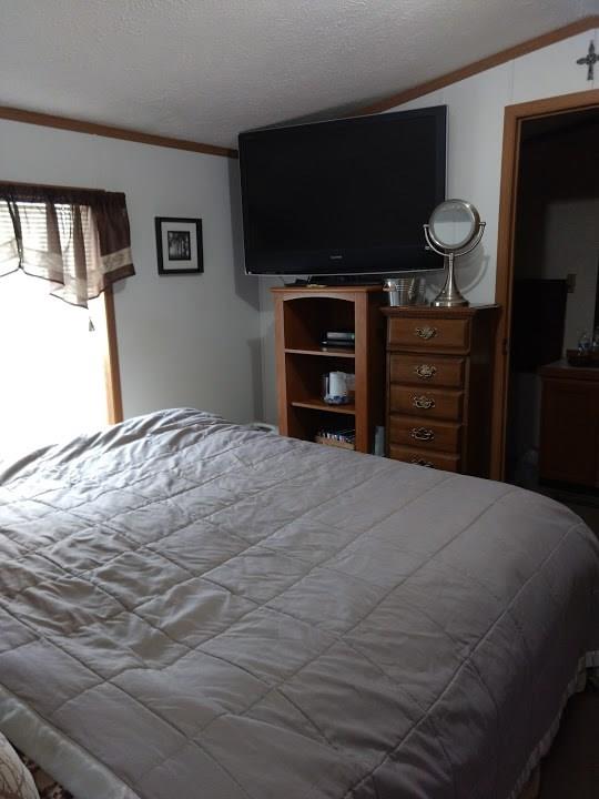 291 Pizor Road Jackson Center, PA 16133 - Photo 8 of 19 Master bedroom