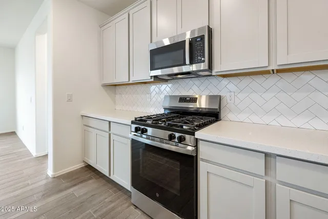 $611,360 | 17328 West Dahlia Drive, Surprise, AZ 85388