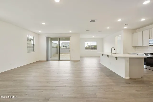 $611,360 | 17328 West Dahlia Drive, Surprise, AZ 85388