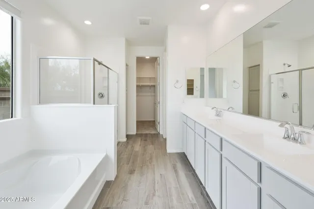 $611,360 | 17328 West Dahlia Drive, Surprise, AZ 85388