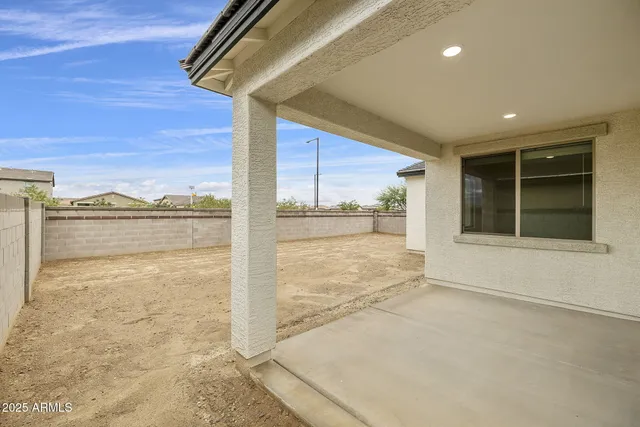 $611,360 | 17328 West Dahlia Drive, Surprise, AZ 85388