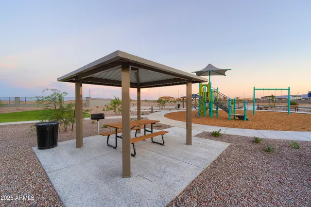 $611,360 | 17328 West Dahlia Drive, Surprise, AZ 85388