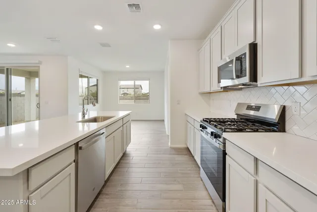 $611,360 | 17328 West Dahlia Drive, Surprise, AZ 85388