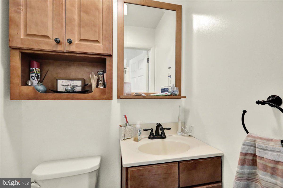 342 Preston Road Wernersville, PA 19565 - Photo 9 of 34