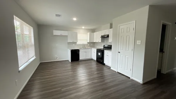 $1,445 | 312 De Haven Street, Houston, TX 77029