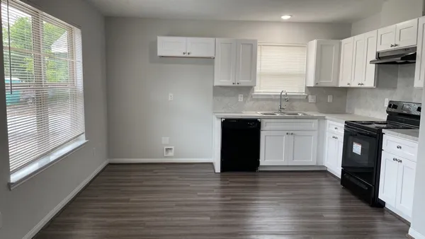$1,445 | 312 De Haven Street, Houston, TX 77029
