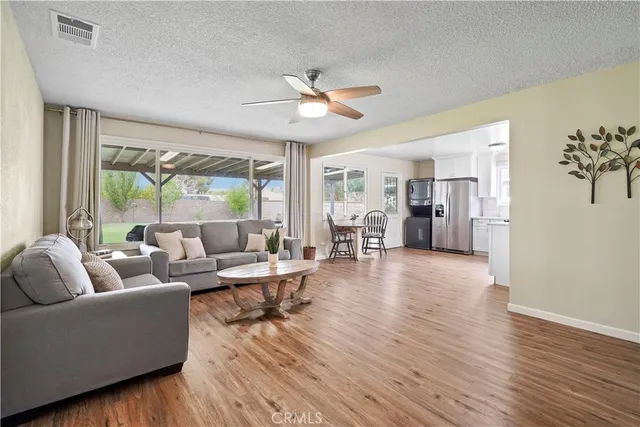 $399,999 | 44325 3rd Street East, Lancaster, CA 93535