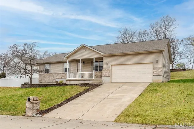 $285,000 | 555 Monty View, Washington, MO 63090