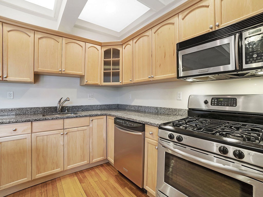 88 Naples Road, Unit 1 Brookline, MA 02446 - Photo 9 of 16
