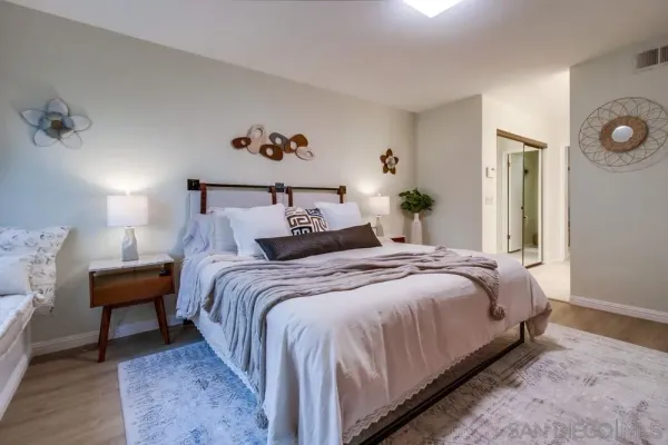 $4,300 | 12242 Paseo Lucido, Unit C, San Diego, CA 92128