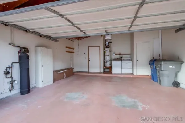 $4,300 | 12242 Paseo Lucido, Unit C, San Diego, CA 92128