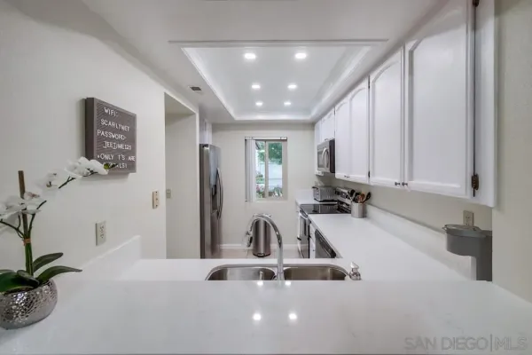 $4,300 | 12242 Paseo Lucido, Unit C, San Diego, CA 92128